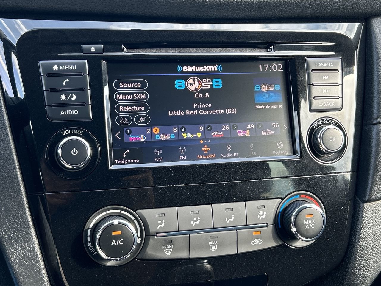 Used 2018 Magnetic Black Met Nissan S FWD CVT image 24