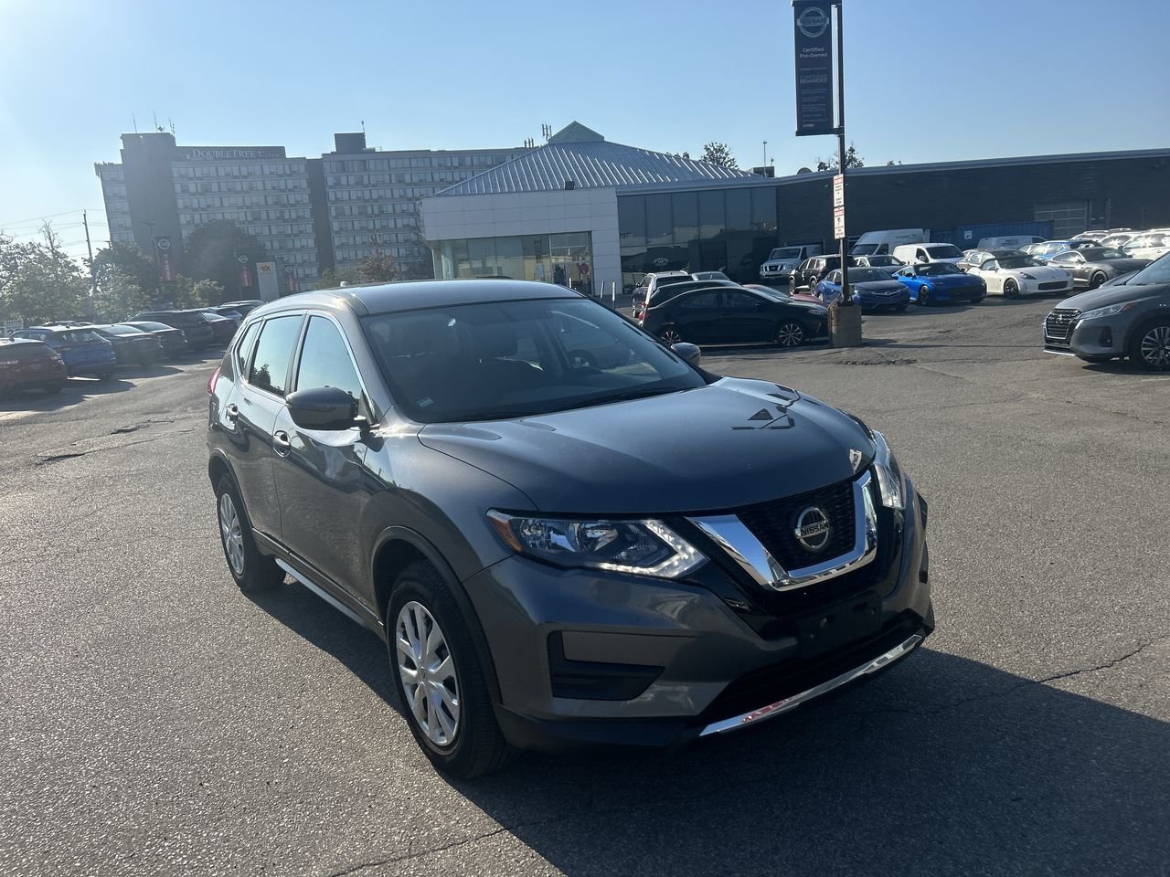 Used 2018 Gun Metallic Met Nissan S AWD CVT image 12