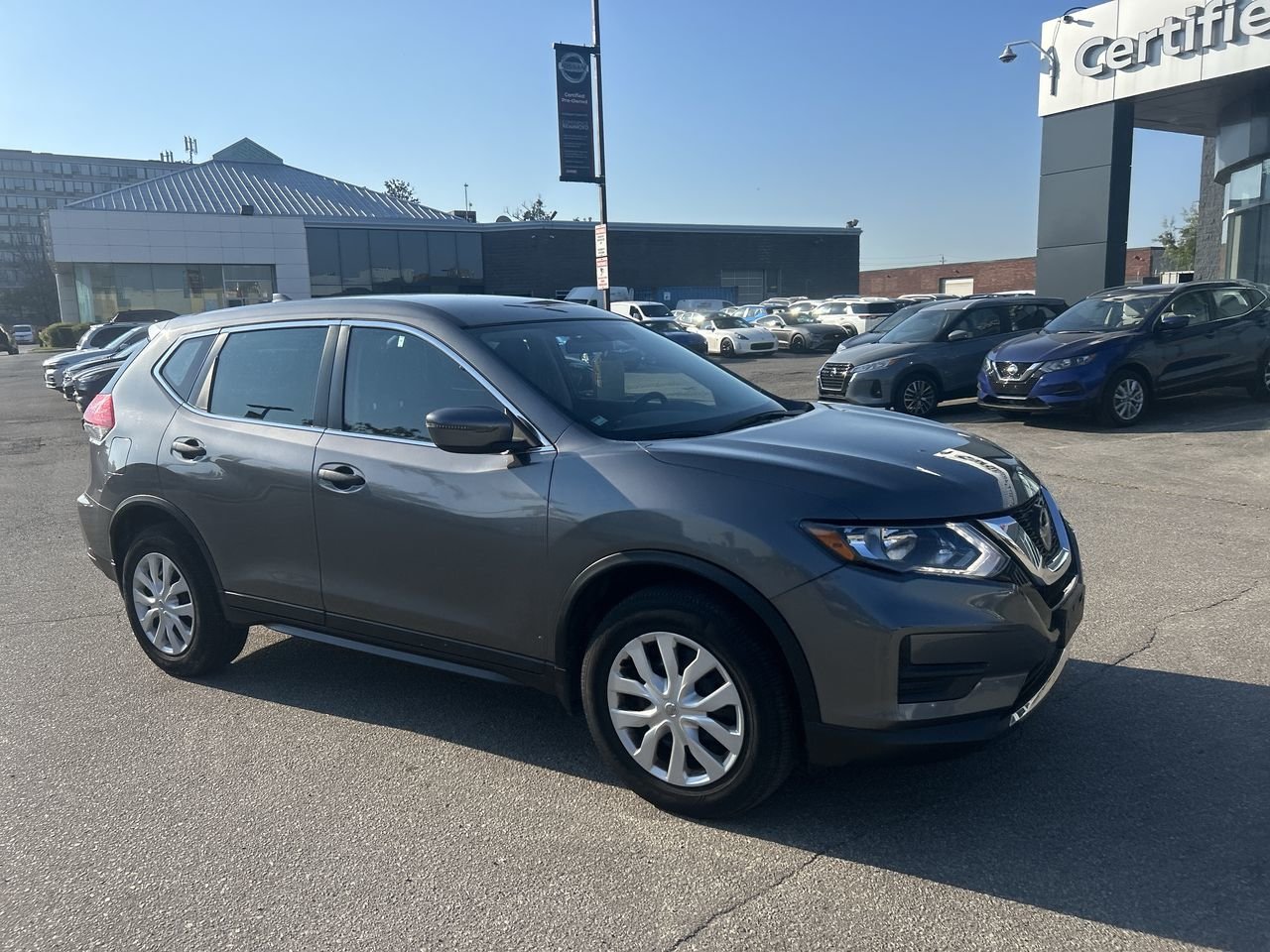 Used 2018 Gun Metallic Met Nissan S AWD CVT image 11