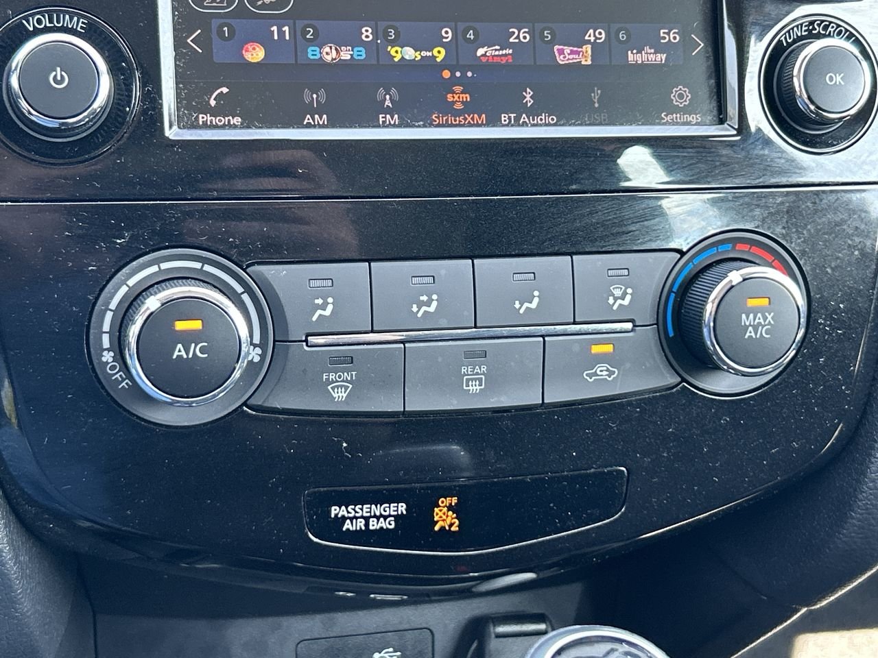 Used 2019 Magnetic Black MET Nissan S AWD CVT image 25