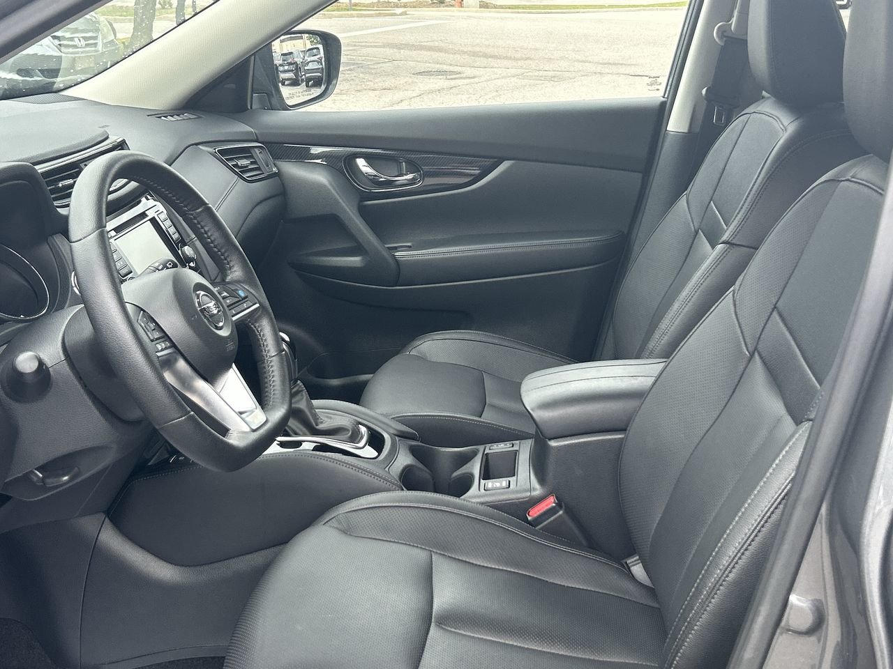 Used 2020 Gun MET Nissan SL AWD CVT image 19