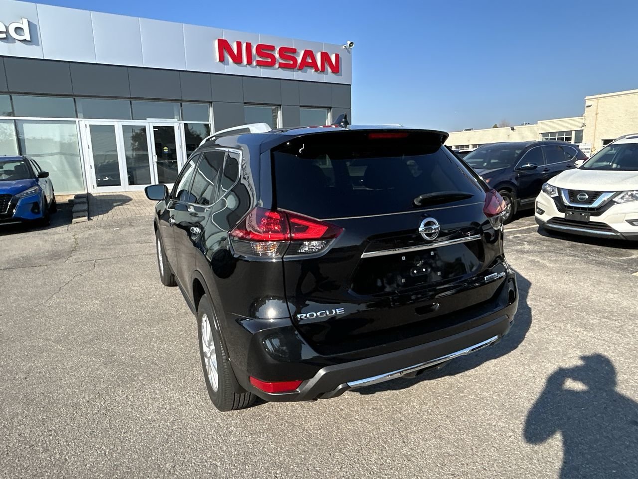 Used 2020 Magnetic Black MET Nissan S AWD CVT image 8
