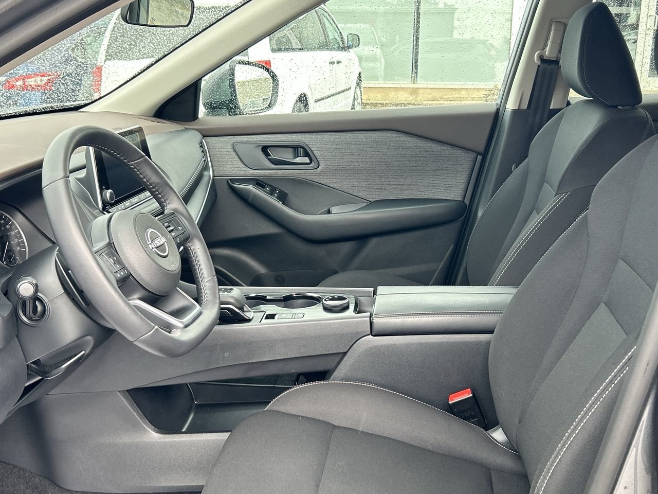 Used 2023 Super Black Nissan S AWD CVT image 19