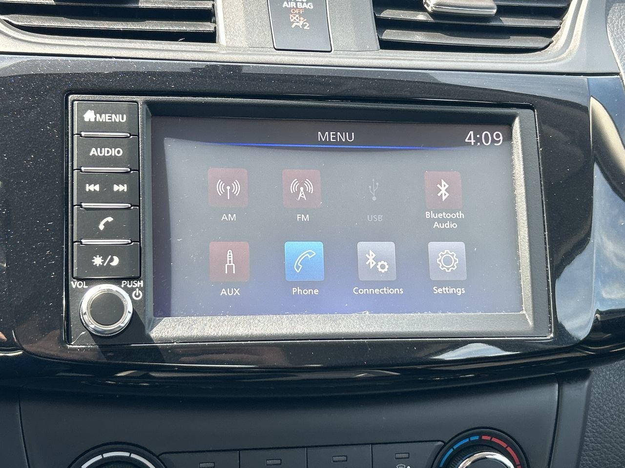 Used 2019 Deep Blue Pearl MET Nissan 1.8 S CVT image 22