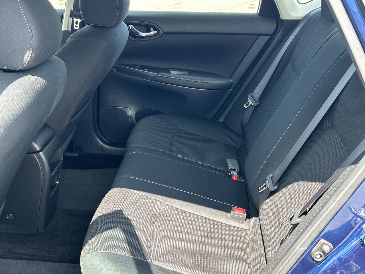 Used 2019 Deep Blue Pearl MET Nissan 1.8 S CVT image 27