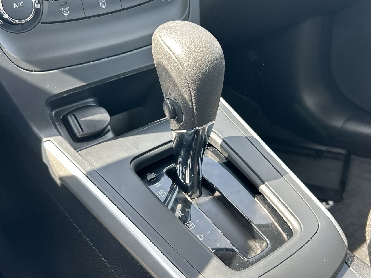 Used 2019 Deep Blue Pearl MET Nissan 1.8 S CVT image 24