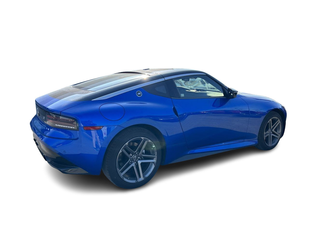 Used 2023 Two-Tone Blue/Super Black Nissan Sport 6MT image 11