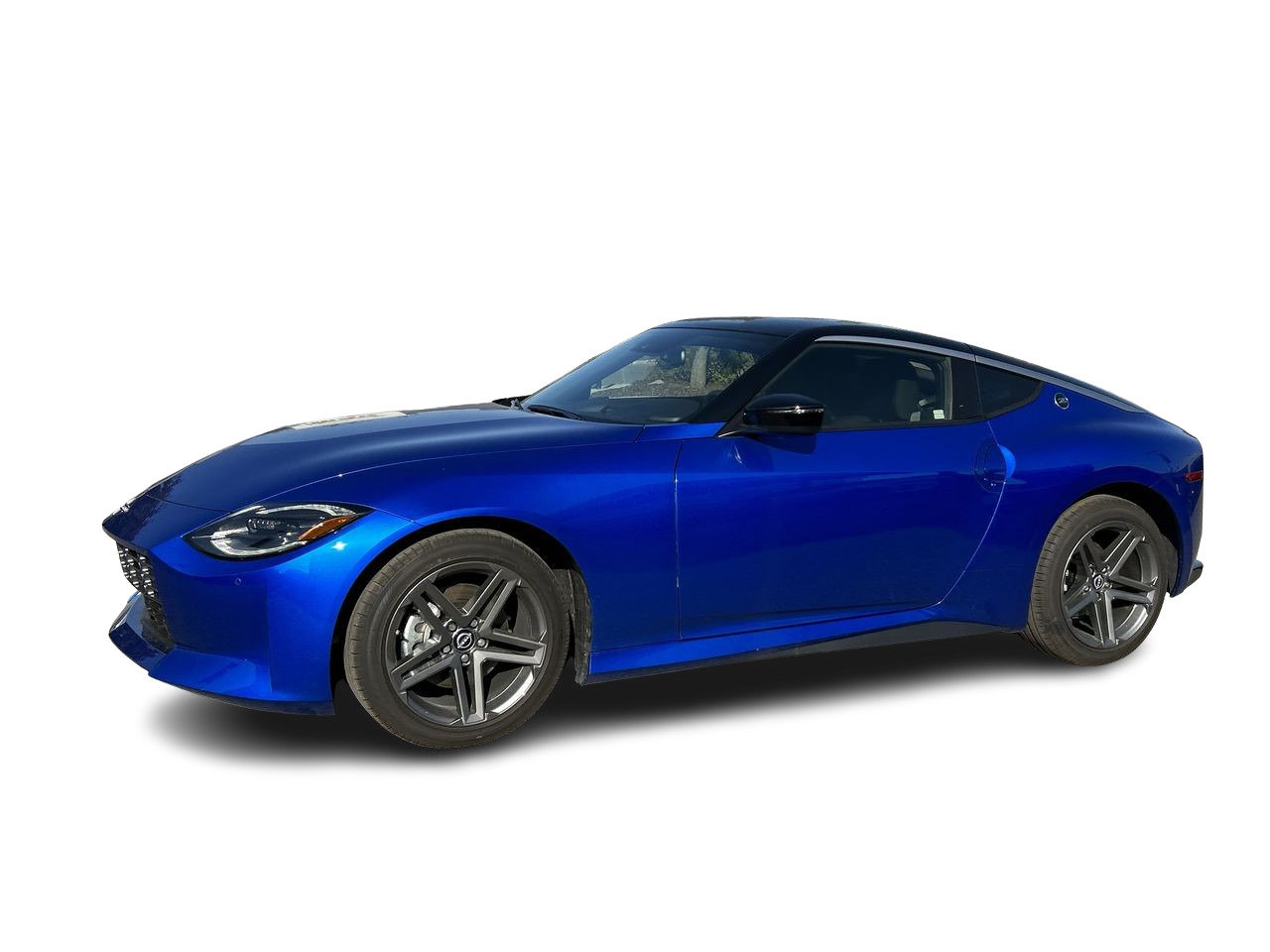Used 2023 Two-Tone Blue/Super Black Nissan Sport 6MT image 4