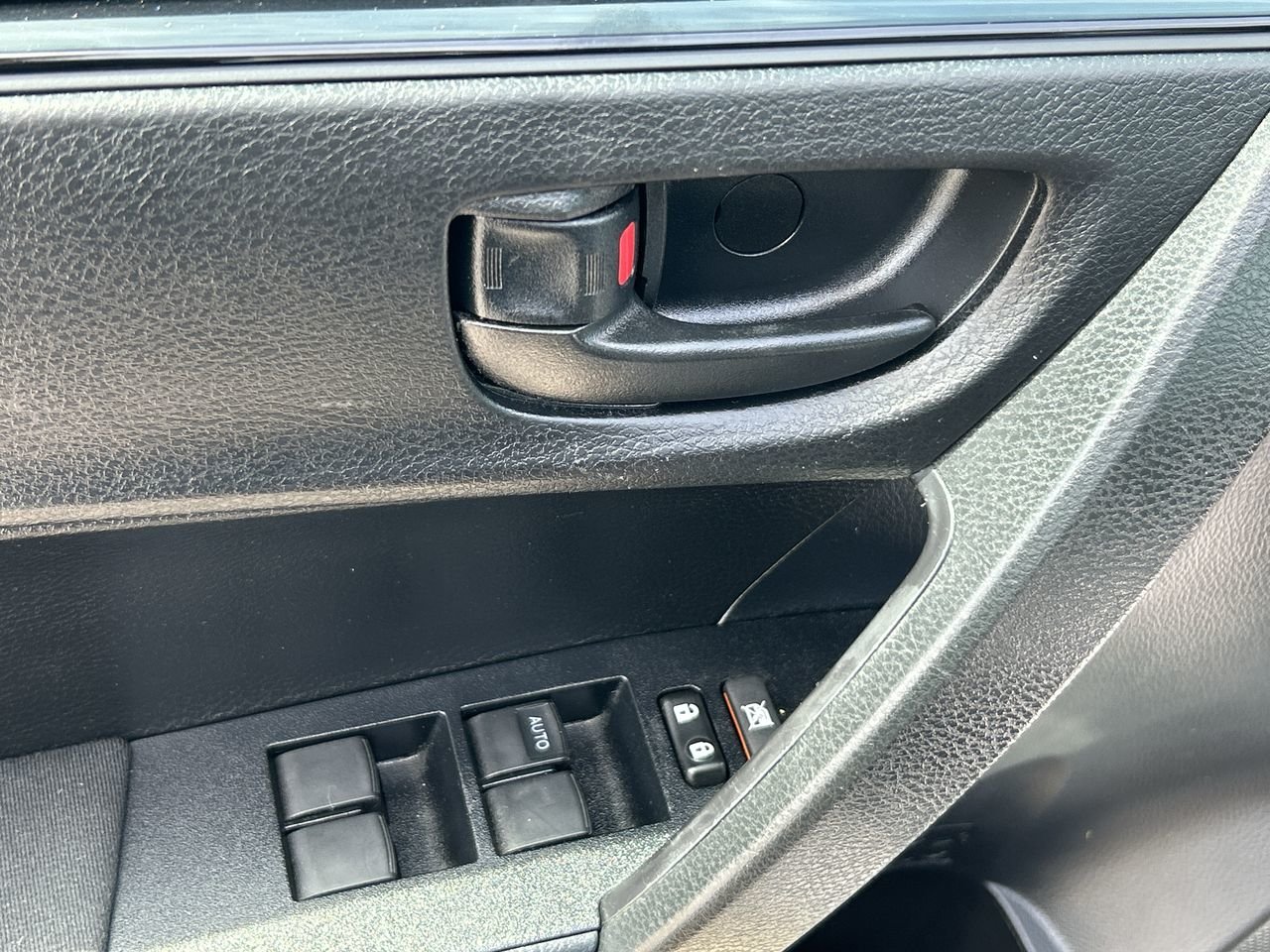 Used 2018 Slate Met Toyota 4-door Sedan CE CVTi-S image 20