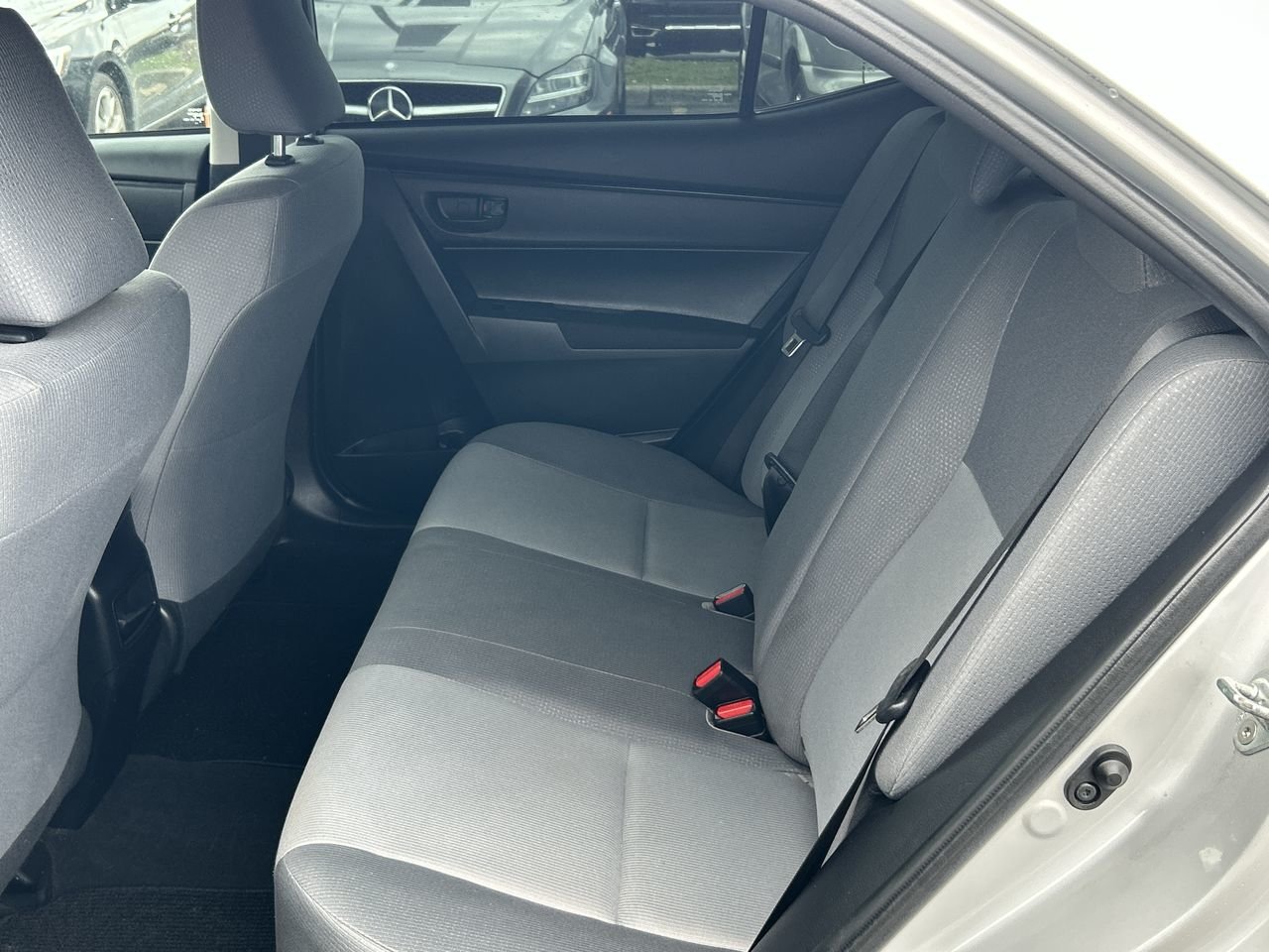 Used 2018 Classic Silver Met Toyota 4-door Sedan CE 6M image 27