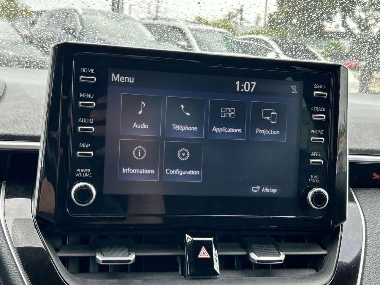 Used 2020 Blue Crush MET Toyota 4-door Sedan SE CVT image 23