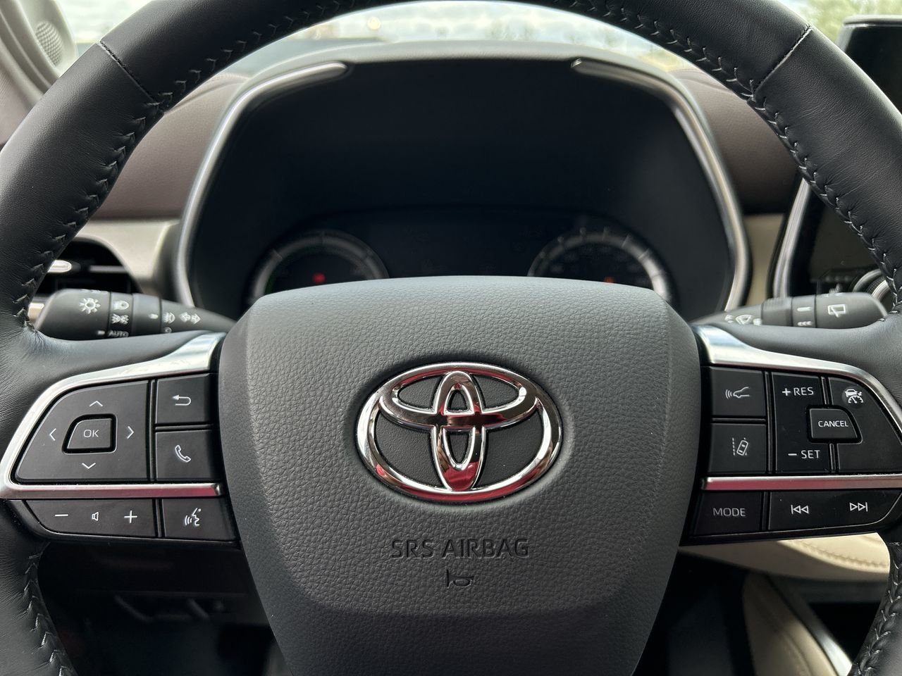 Used 2020 Blueprint Toyota Limited AWD image 22