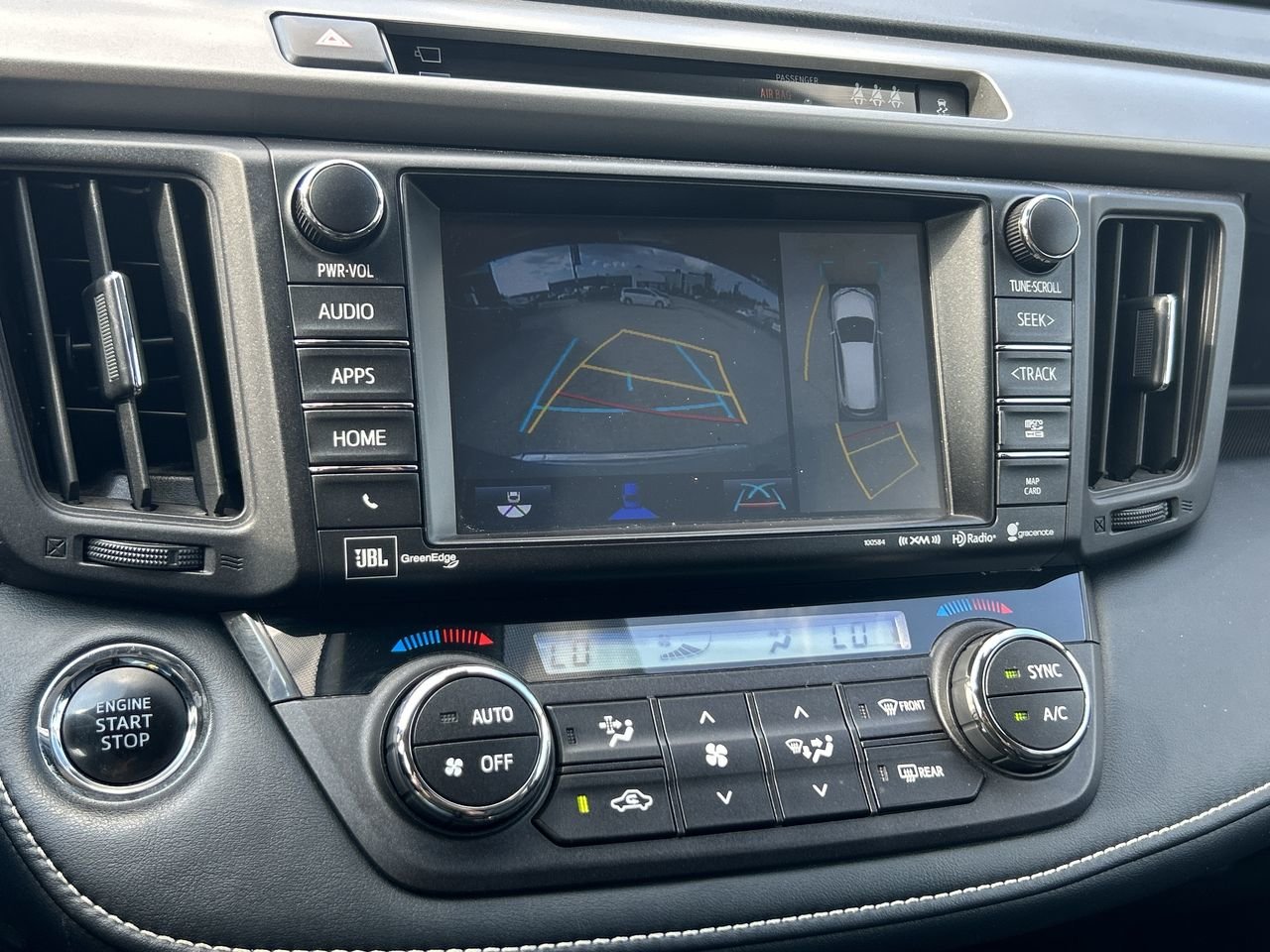 Used 2018 Silver Sky Met Toyota AWD Limited image 29