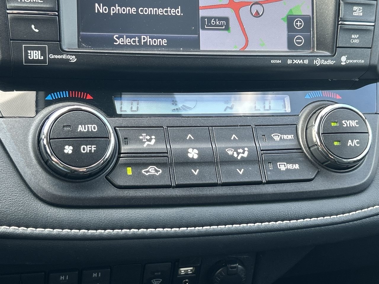 Used 2018 Silver Sky Met Toyota AWD Limited image 26