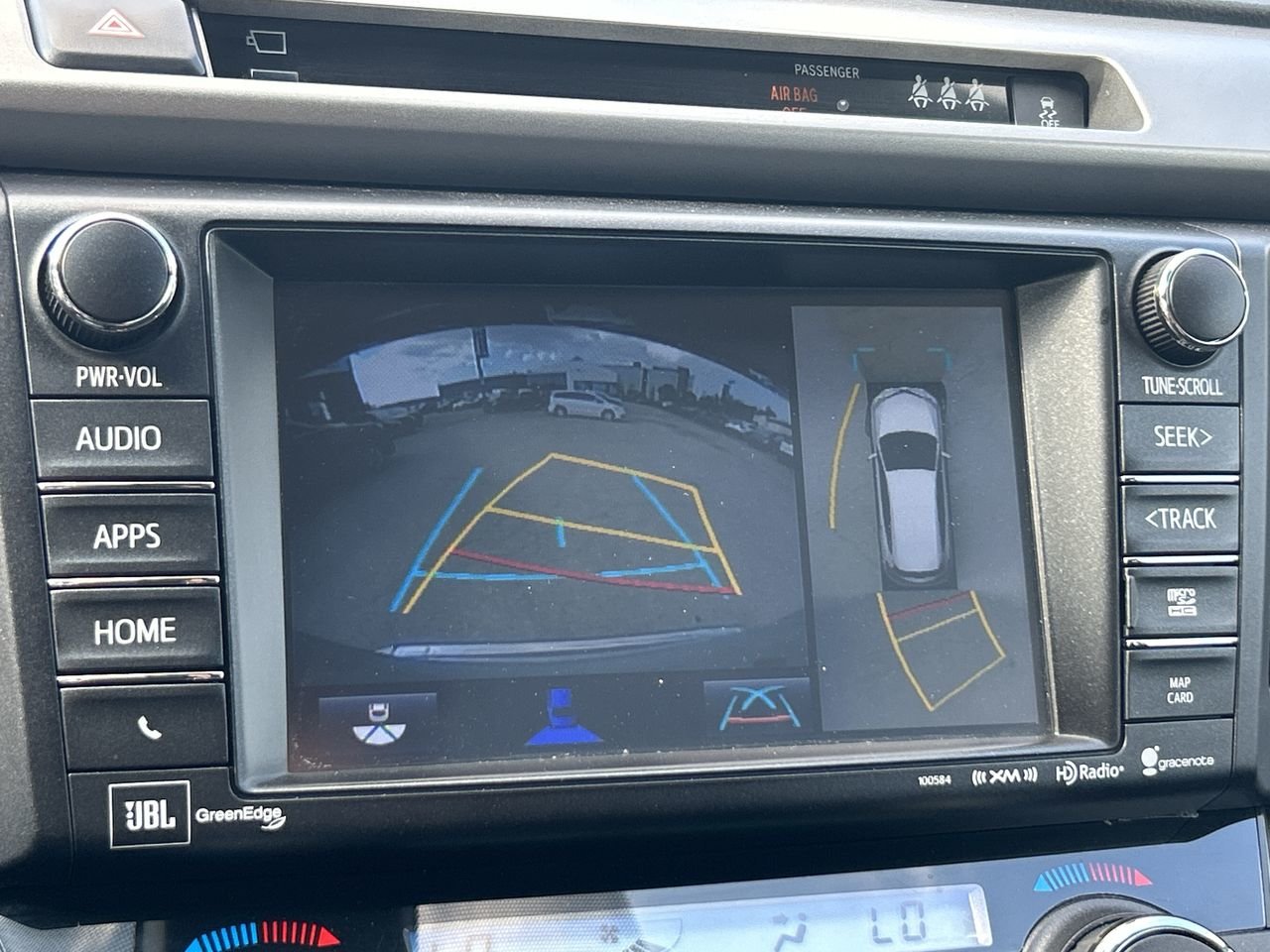 Used 2018 Silver Sky Met Toyota AWD Limited image 28