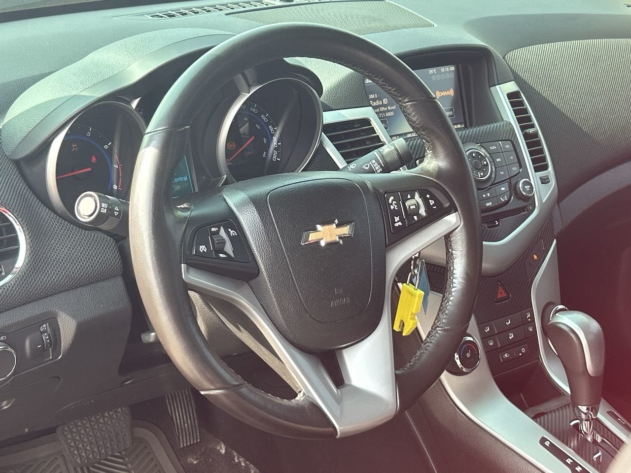 Used 2016 red Chevrolet LT image 21
