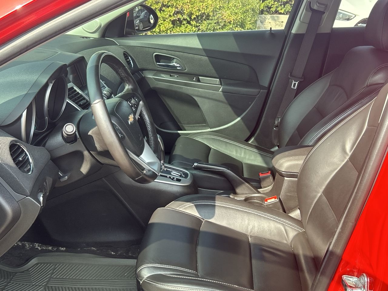 Used 2016 red Chevrolet LT image 19