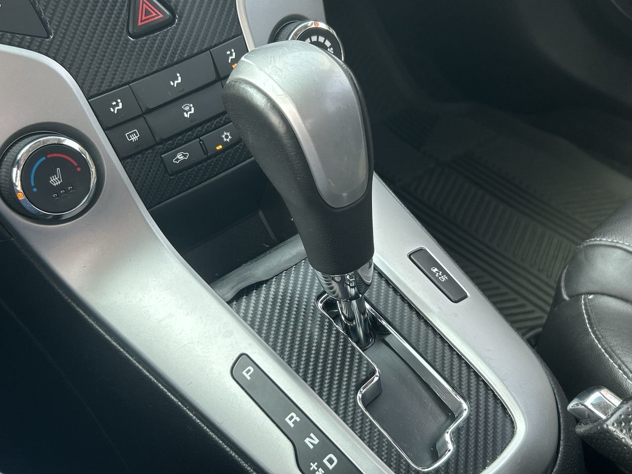 Used 2016 red Chevrolet LT image 26