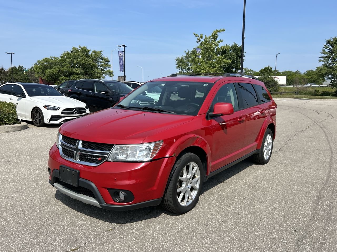 Used 2016 red Dodge Limited image 4
