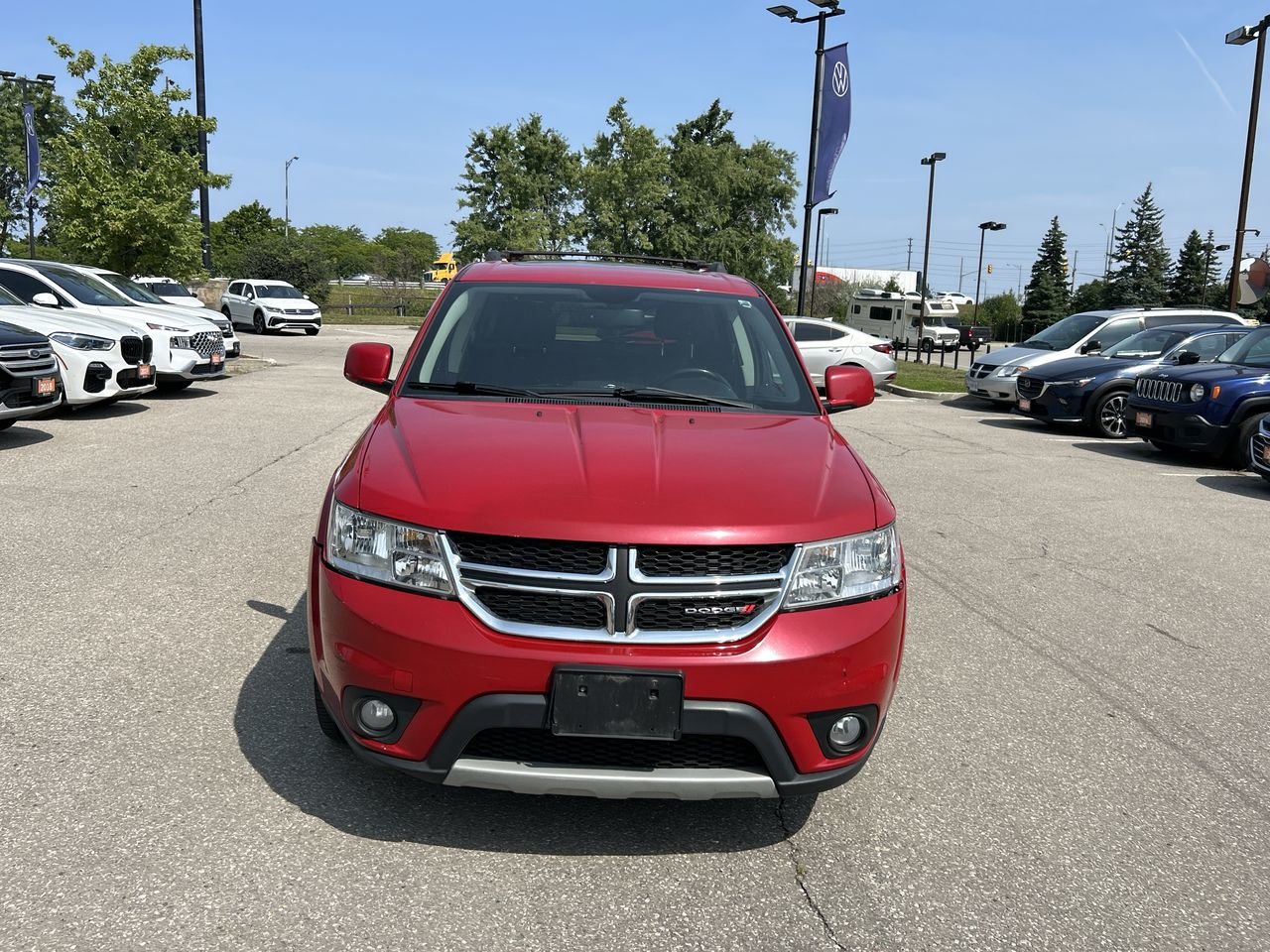 Used 2016 red Dodge Limited image 2