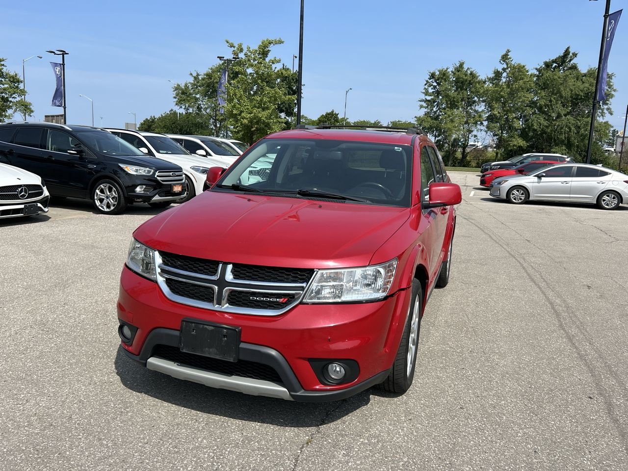 Used 2016 red Dodge Limited image 3