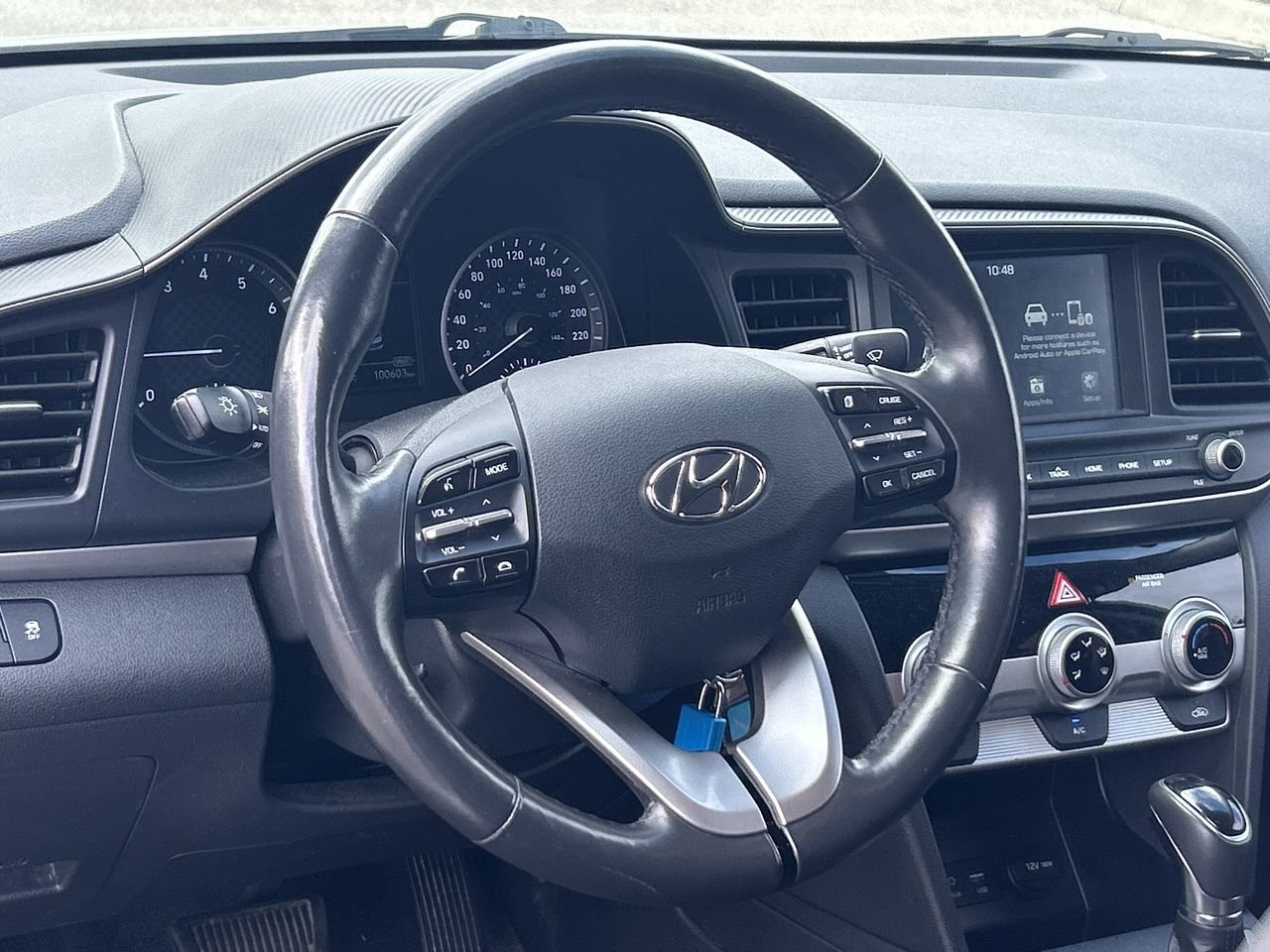 Used 2020 Typhoon Silver Met Hyundai Preferred image 21