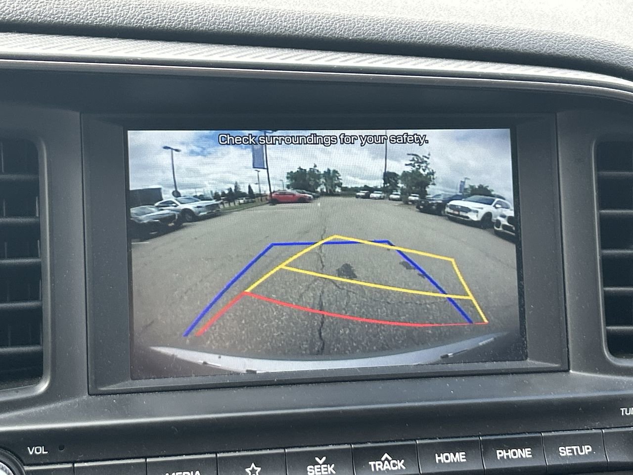 Used 2020 Typhoon Silver Met Hyundai Preferred image 27