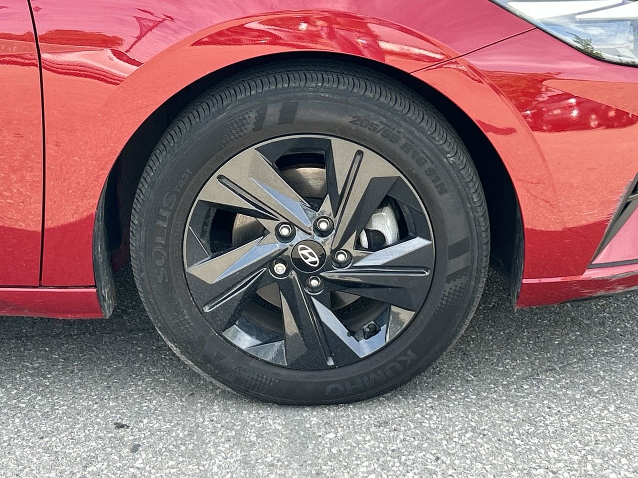 Used 2022 Red Hyundai Preferred image 18