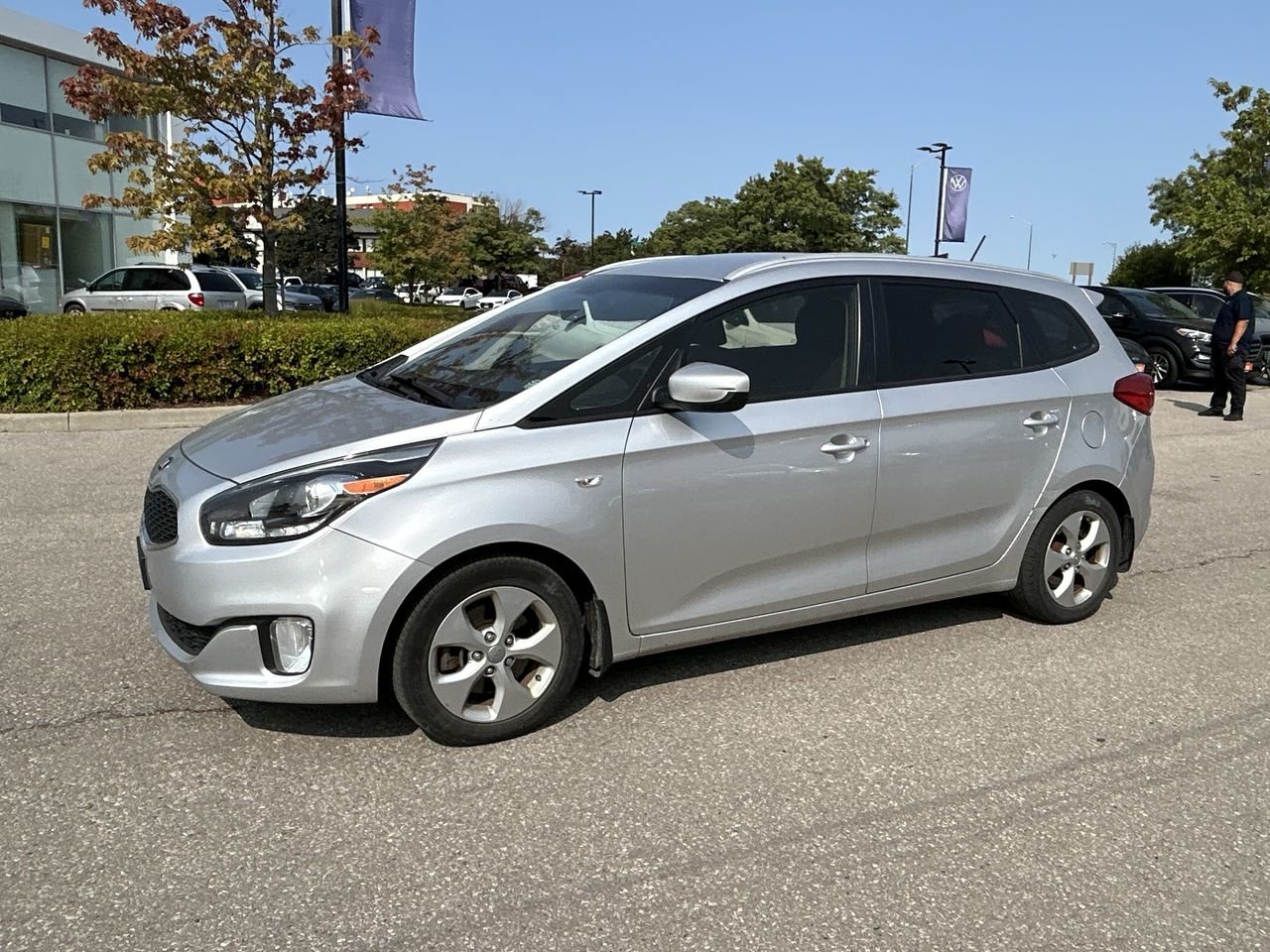 Used 2014 Silver Kia LX image 4