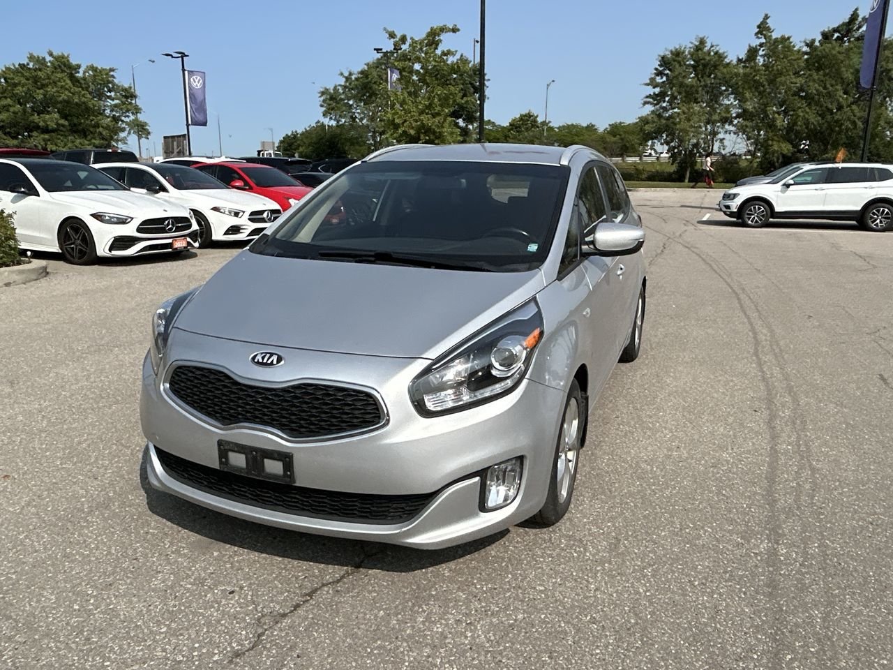 Used 2014 Silver Kia LX image 2