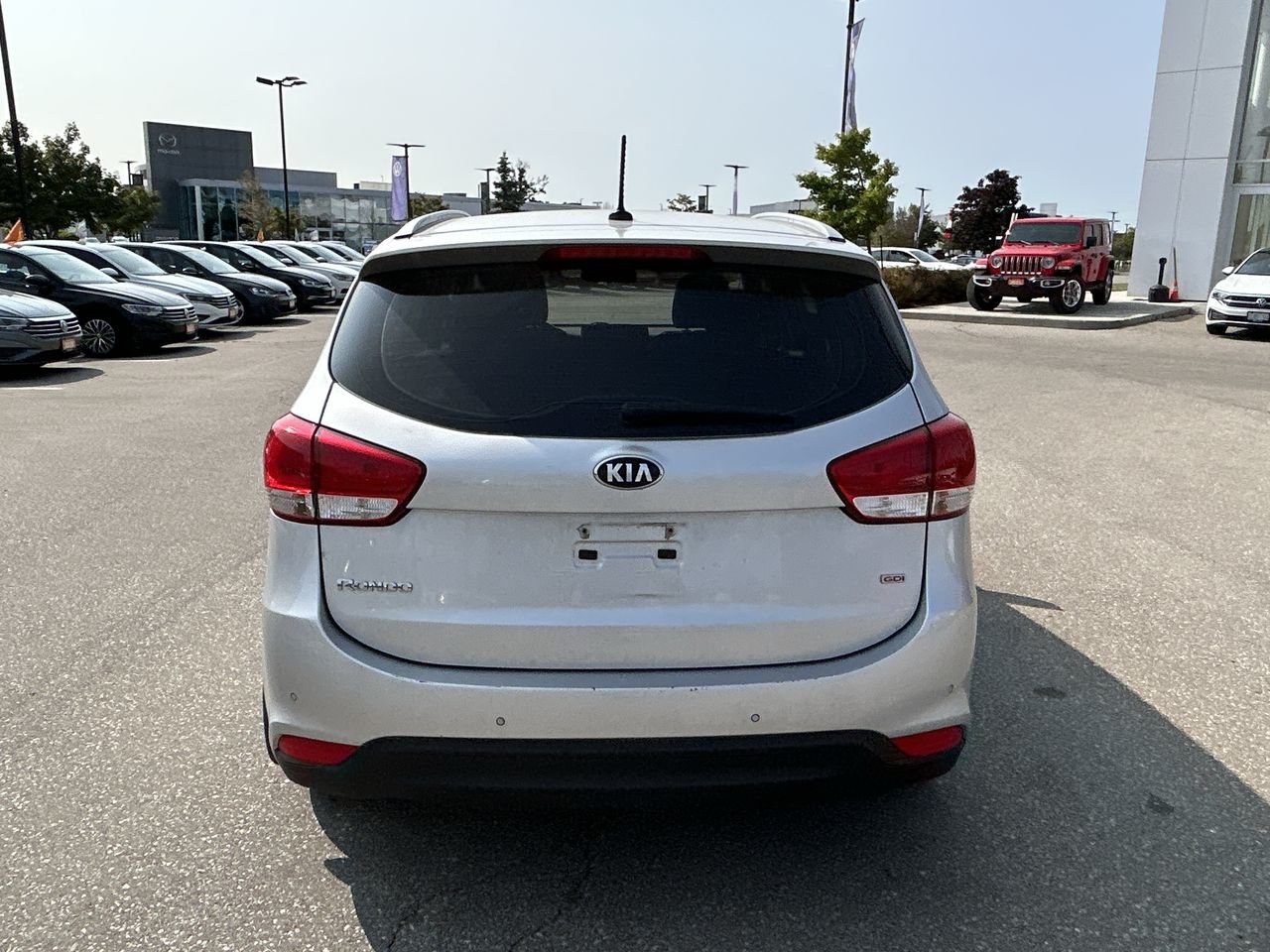 Used 2014 Silver Kia LX image 8