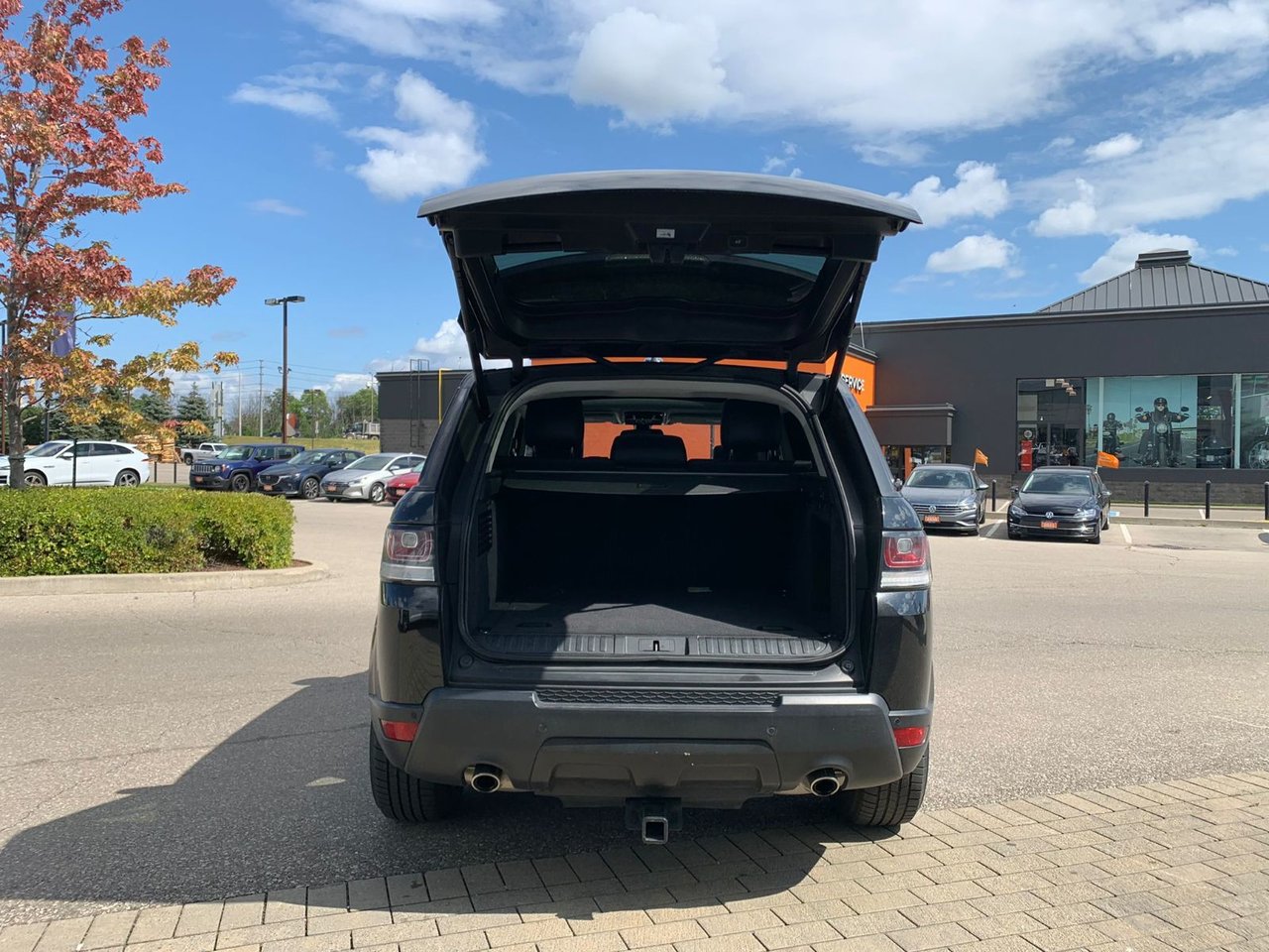 Used 2016  Land Rover Td6 HSE image 9