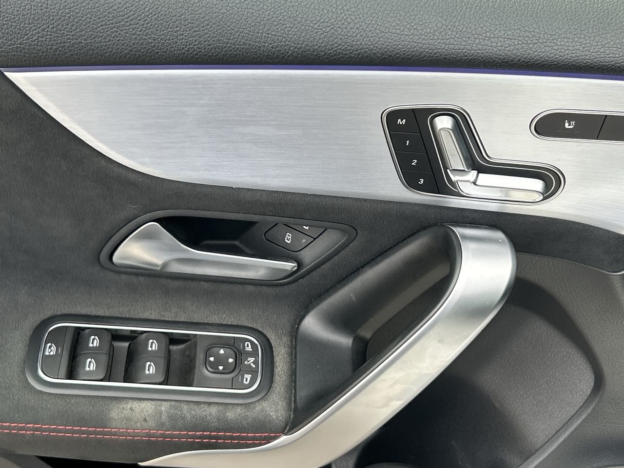 Used 2019  Mercedes-Benz A 250 image 20
