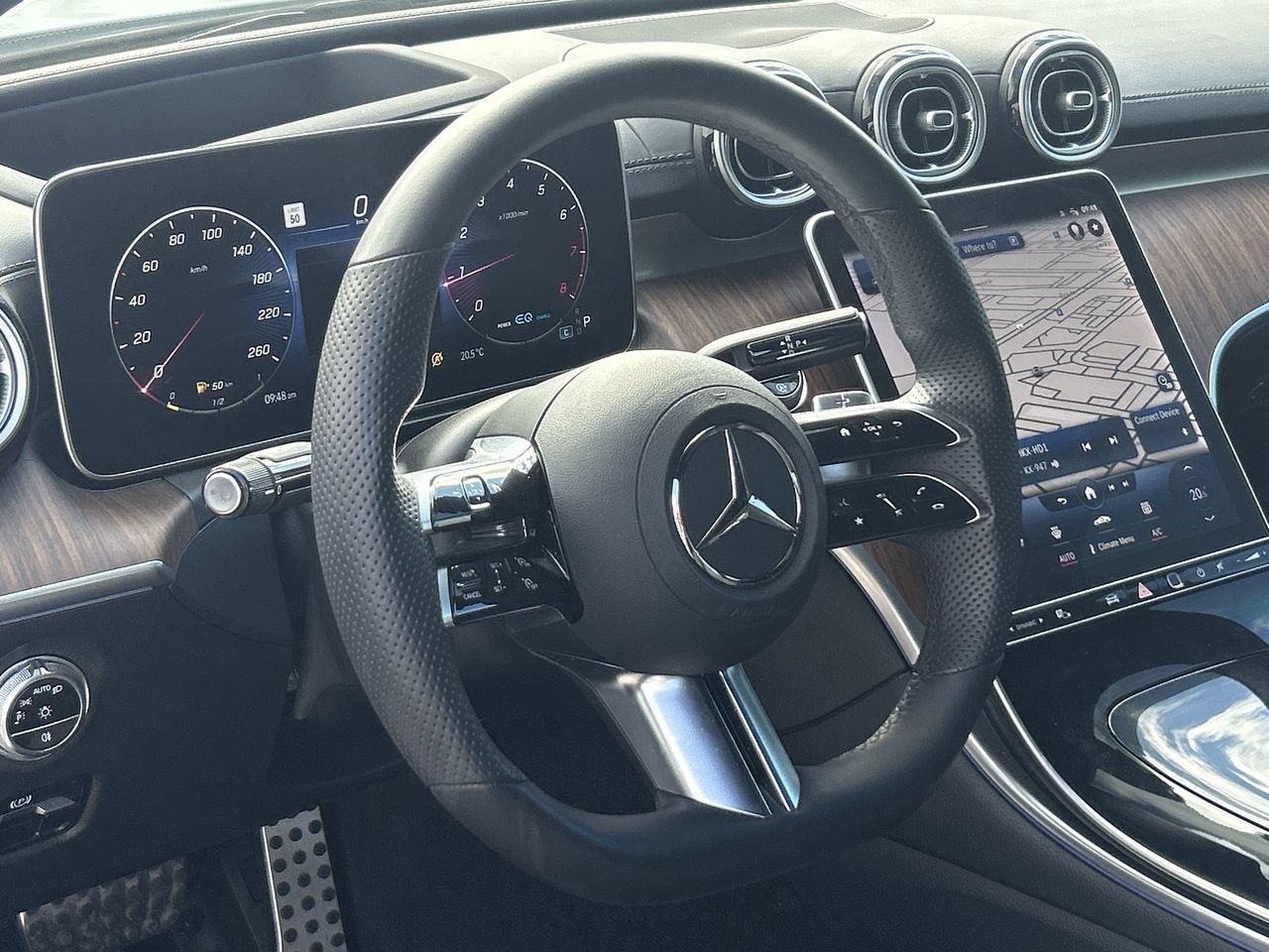 Used 2022 Polar White Mercedes-Benz C 300 image 21