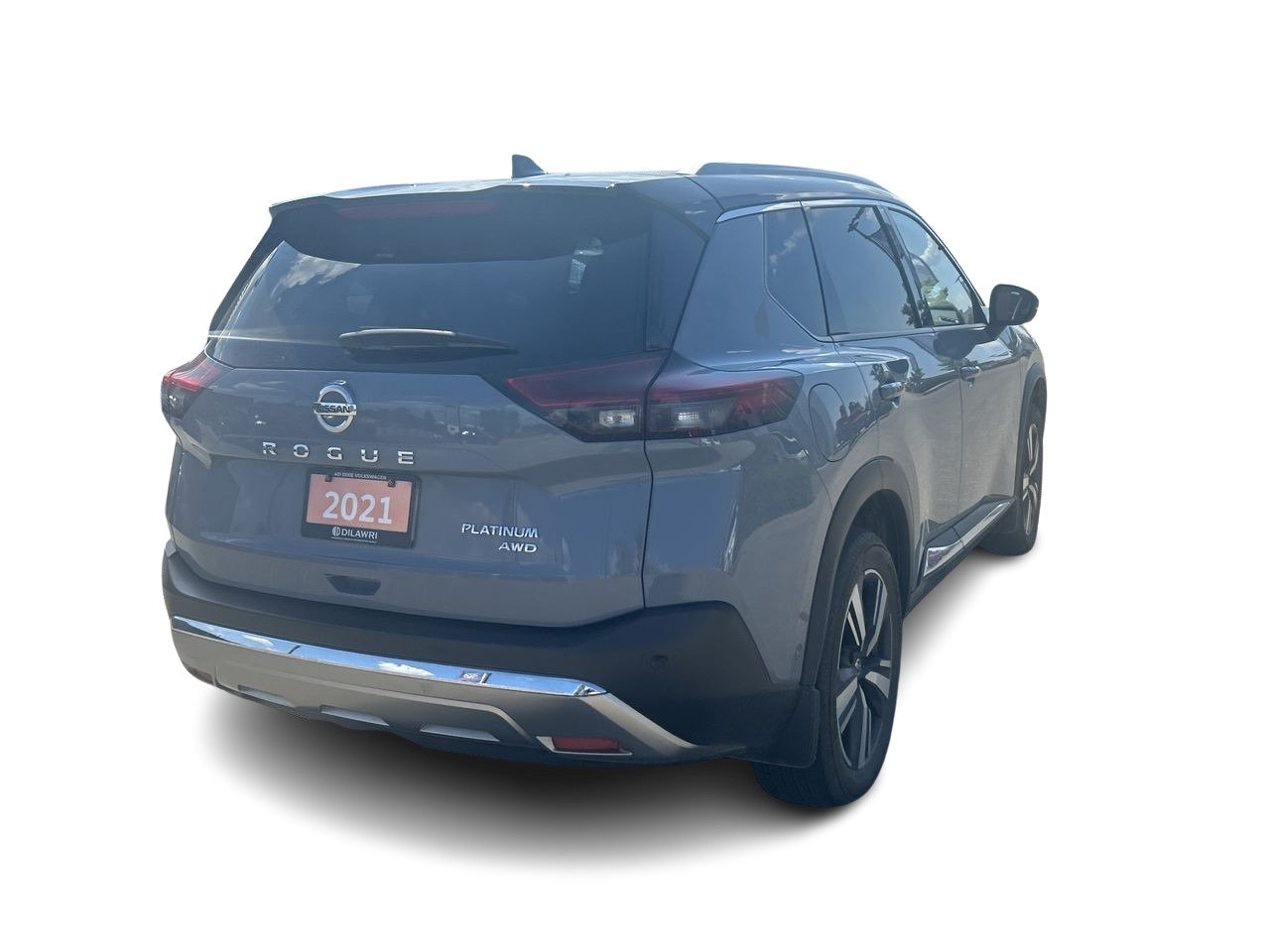 Used 2021 Gray Nissan Platinum image 10