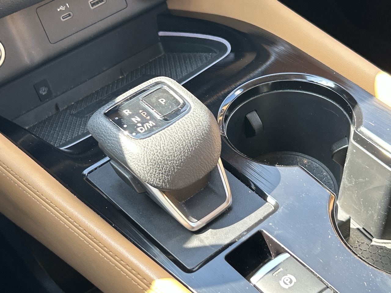 Used 2021 Gray Nissan Platinum image 26