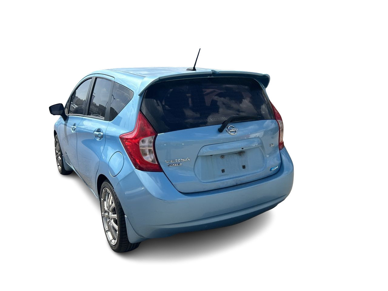 Used 2015 Blue Nissan SL image 8