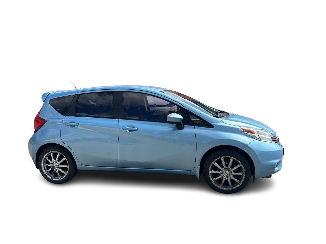 Used 2015 Blue Nissan SL image 13