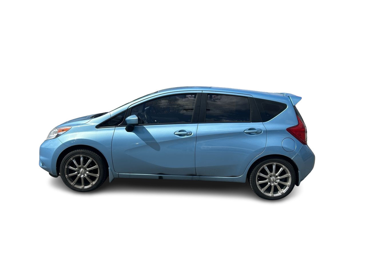 Used 2015 Blue Nissan SL image 5