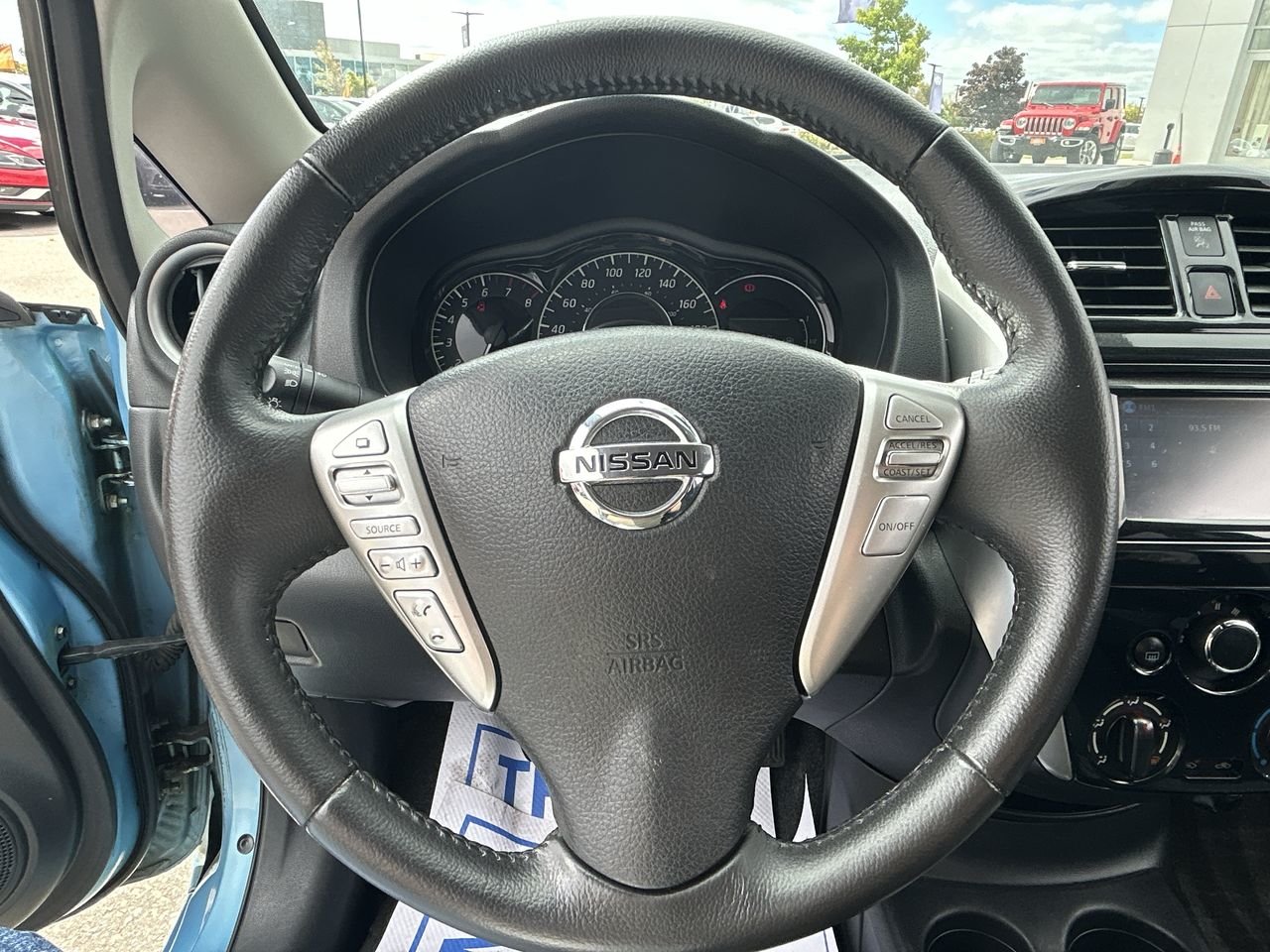 Used 2015 Blue Nissan SL image 28
