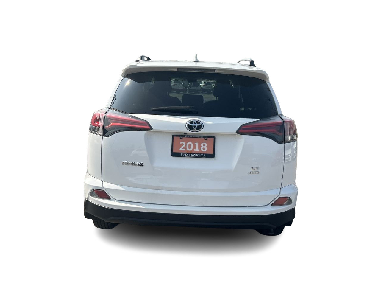 Used 2018 white Toyota LE image 8