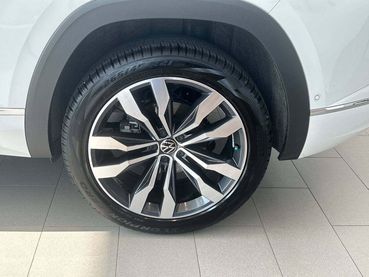 Certified Used 2023 white Volkswagen Execline image 18