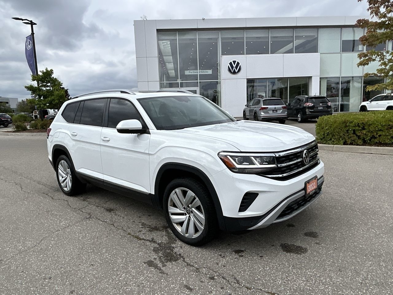 Certified Used 2021 Pure White Volkswagen Highline image 17