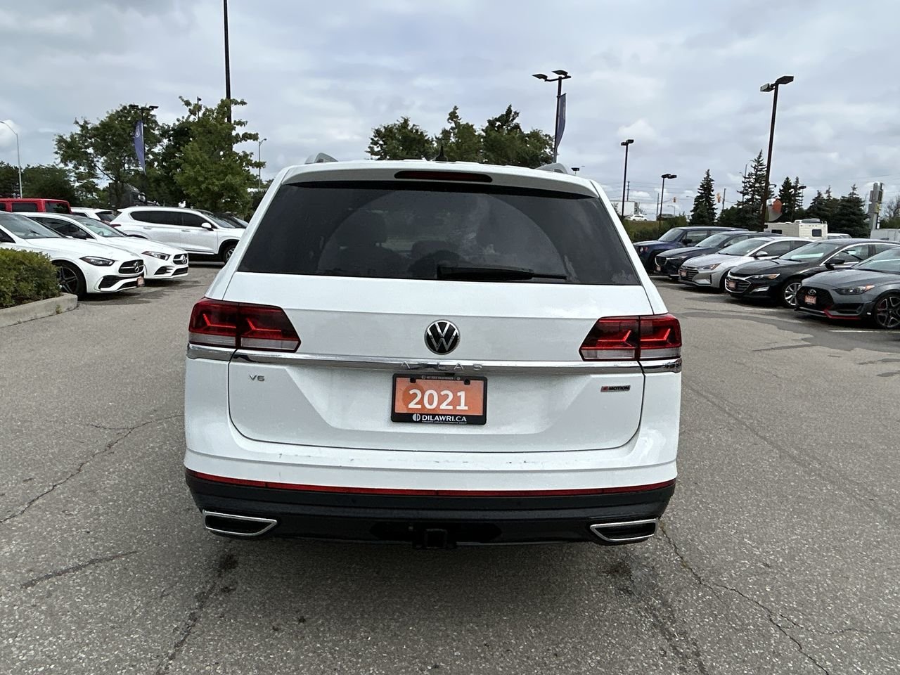 Certified Used 2021 Pure White Volkswagen Highline image 9