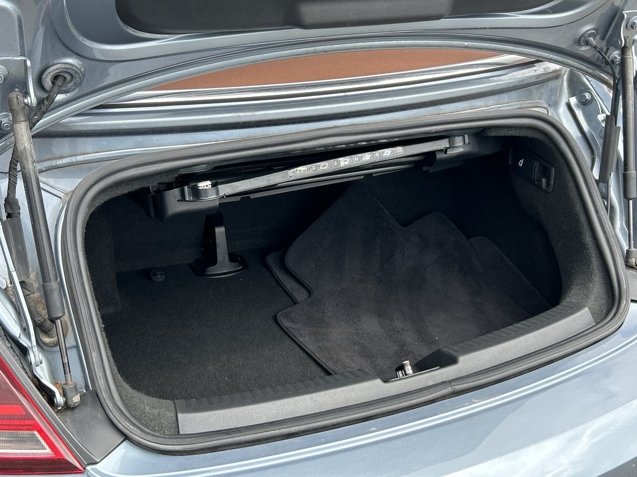 Certified Used 2019  Volkswagen Wolfsburg Edition image 29