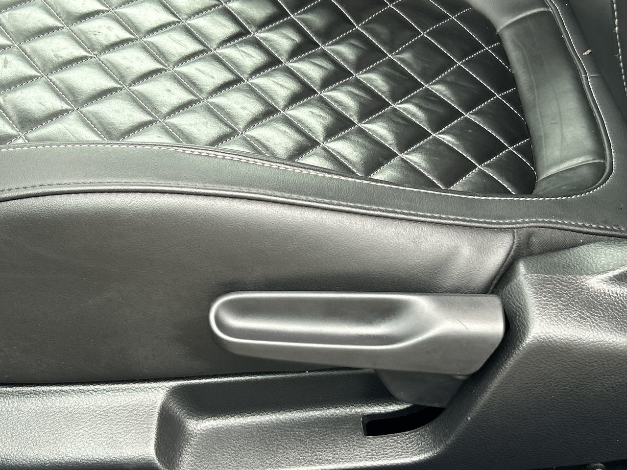 Certified Used 2019  Volkswagen Wolfsburg Edition image 22