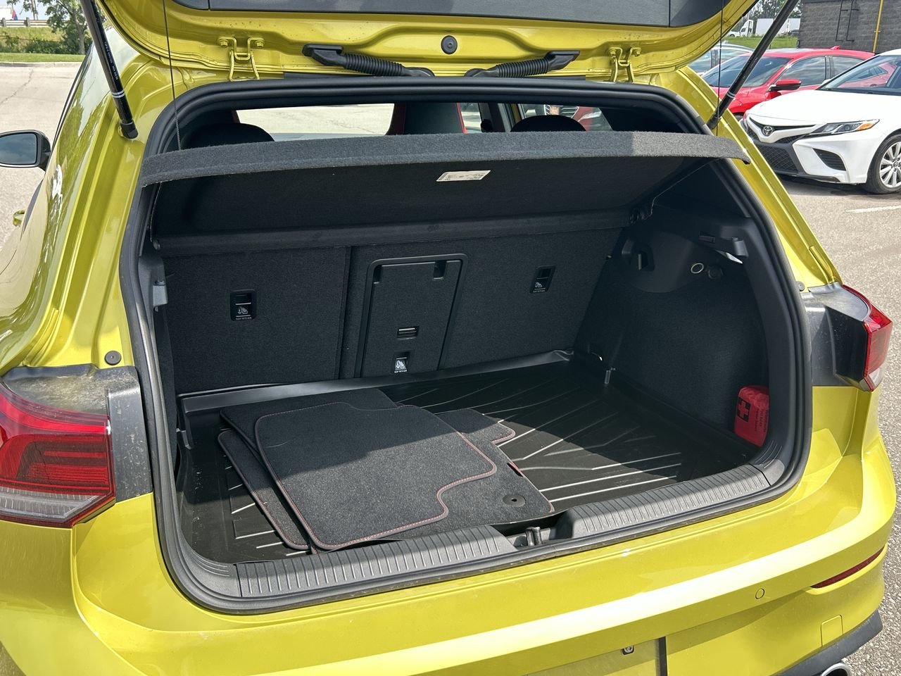 Certified Used 2023 Pomelo Yellow Metallic with black roof Volkswagen 40th Anniversary image 28