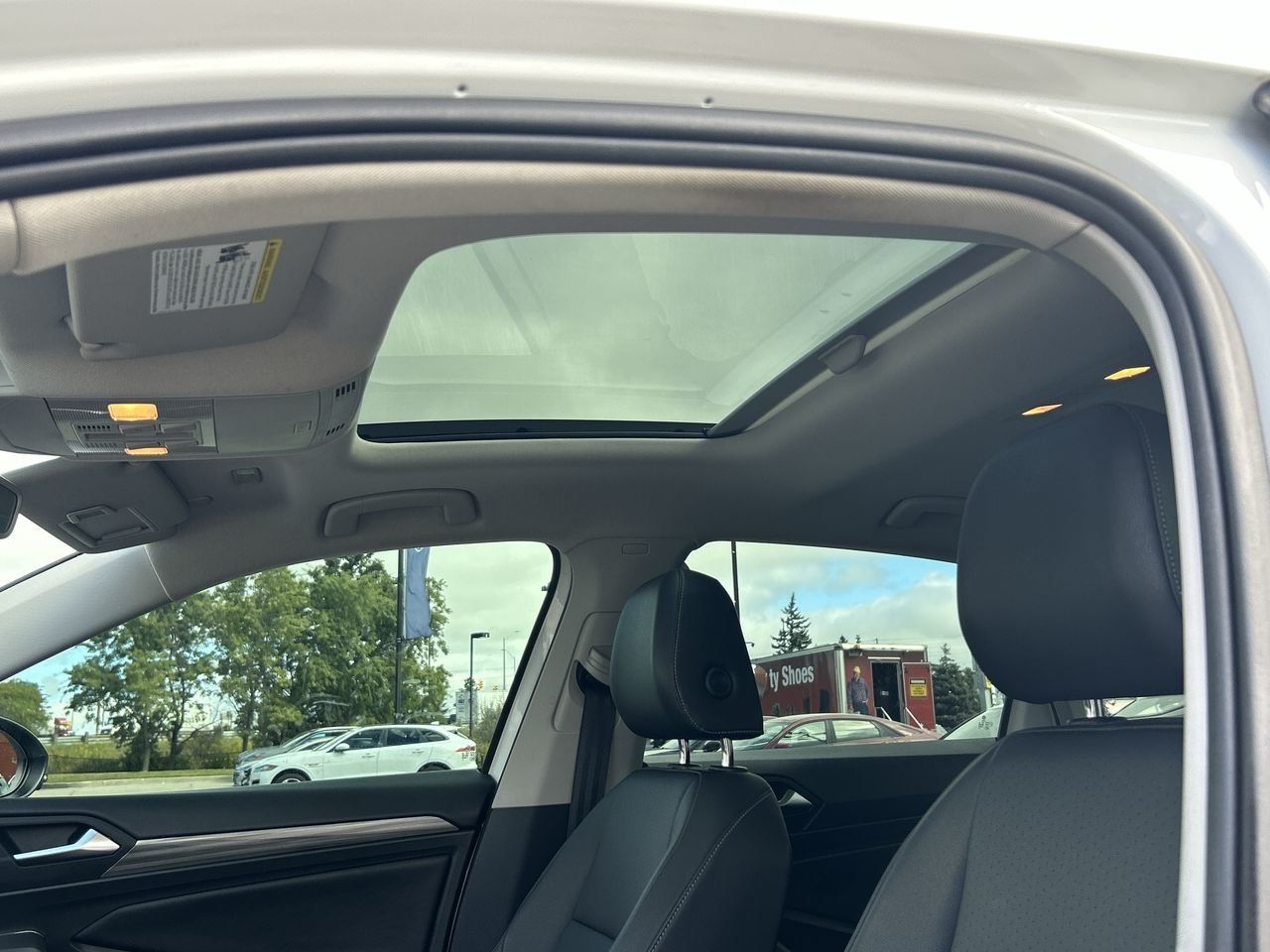 Certified Used 2019 Pure White Volkswagen Highline image 28