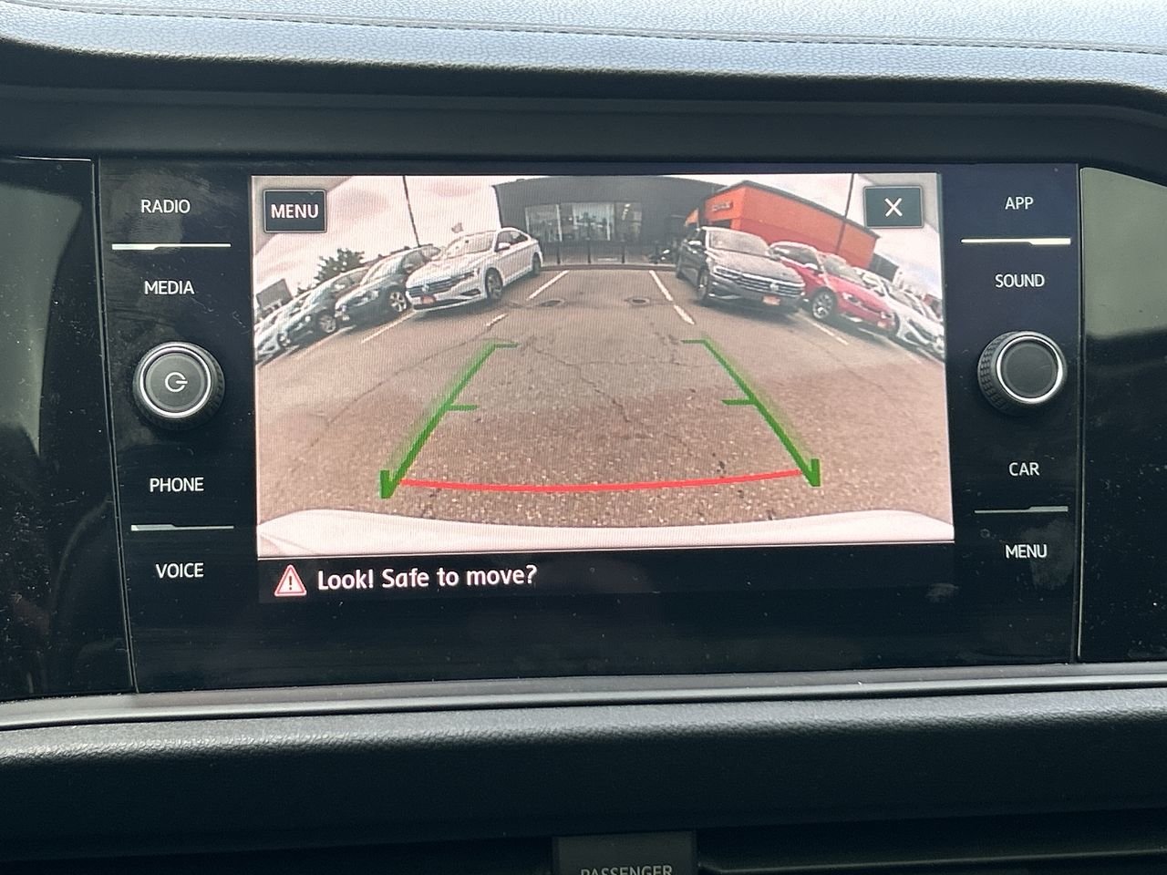 Certified Used 2019 Pure White Volkswagen Highline image 26