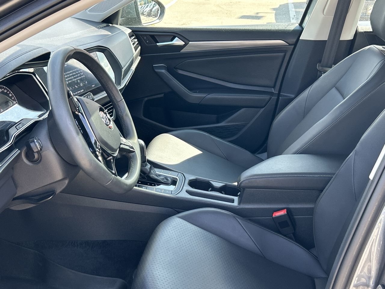 Certified Used 2020 Platinum Grey Met Volkswagen Highline image 19